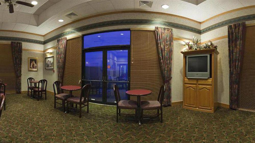 Holiday Inn Express Marshfield - Springfield Area By Ihg Εξωτερικό φωτογραφία