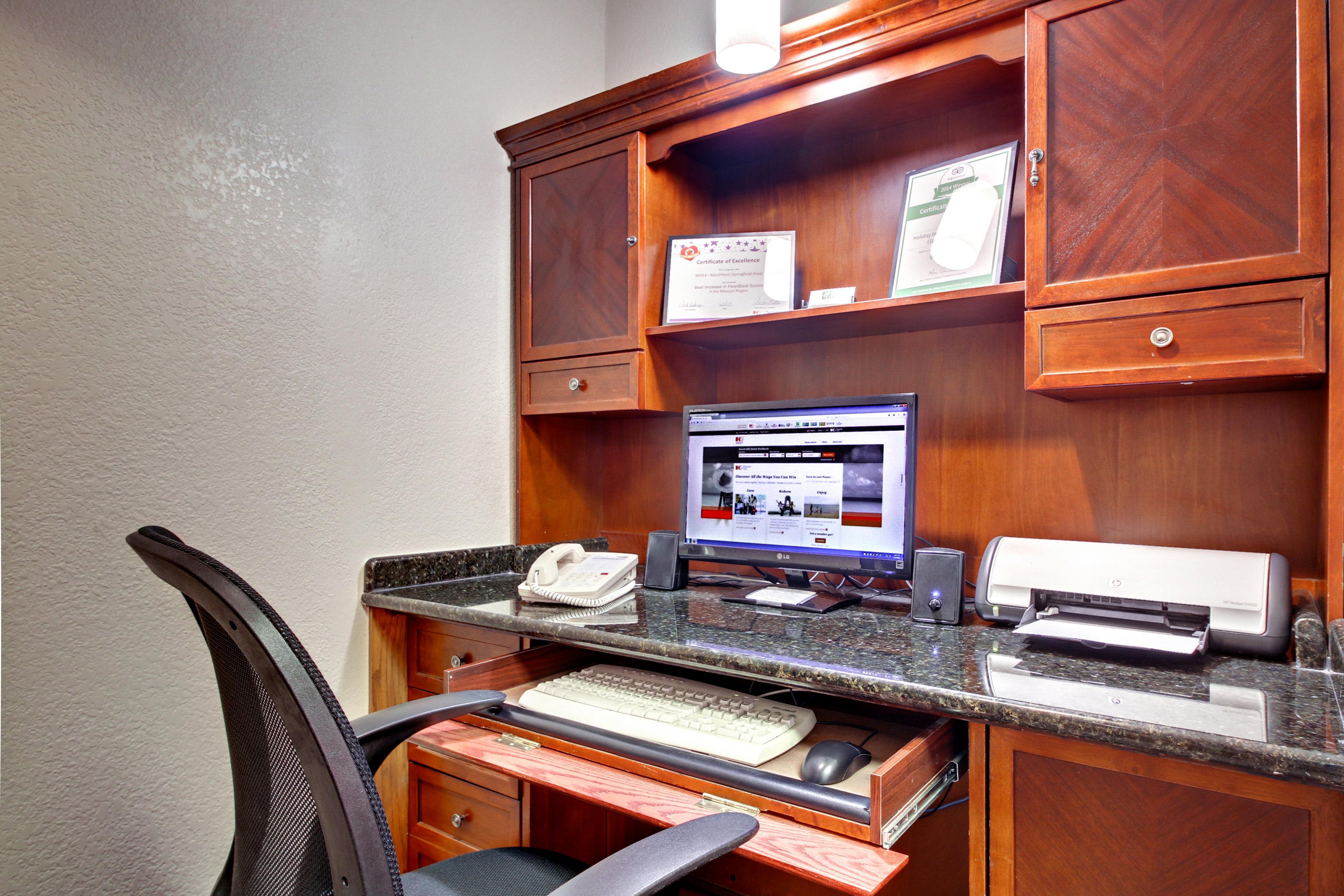 Holiday Inn Express Marshfield - Springfield Area By Ihg Εξωτερικό φωτογραφία