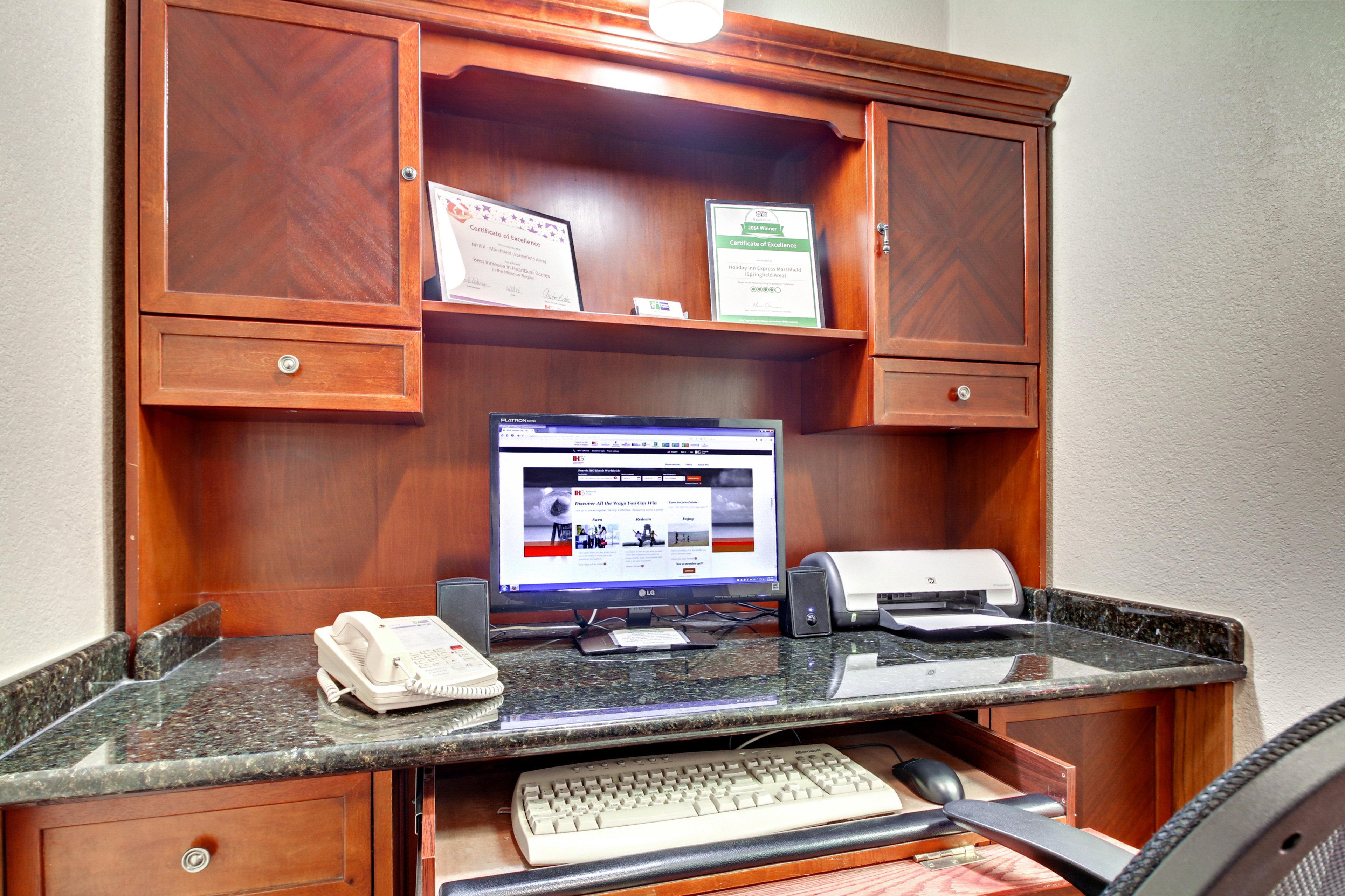 Holiday Inn Express Marshfield - Springfield Area By Ihg Εξωτερικό φωτογραφία