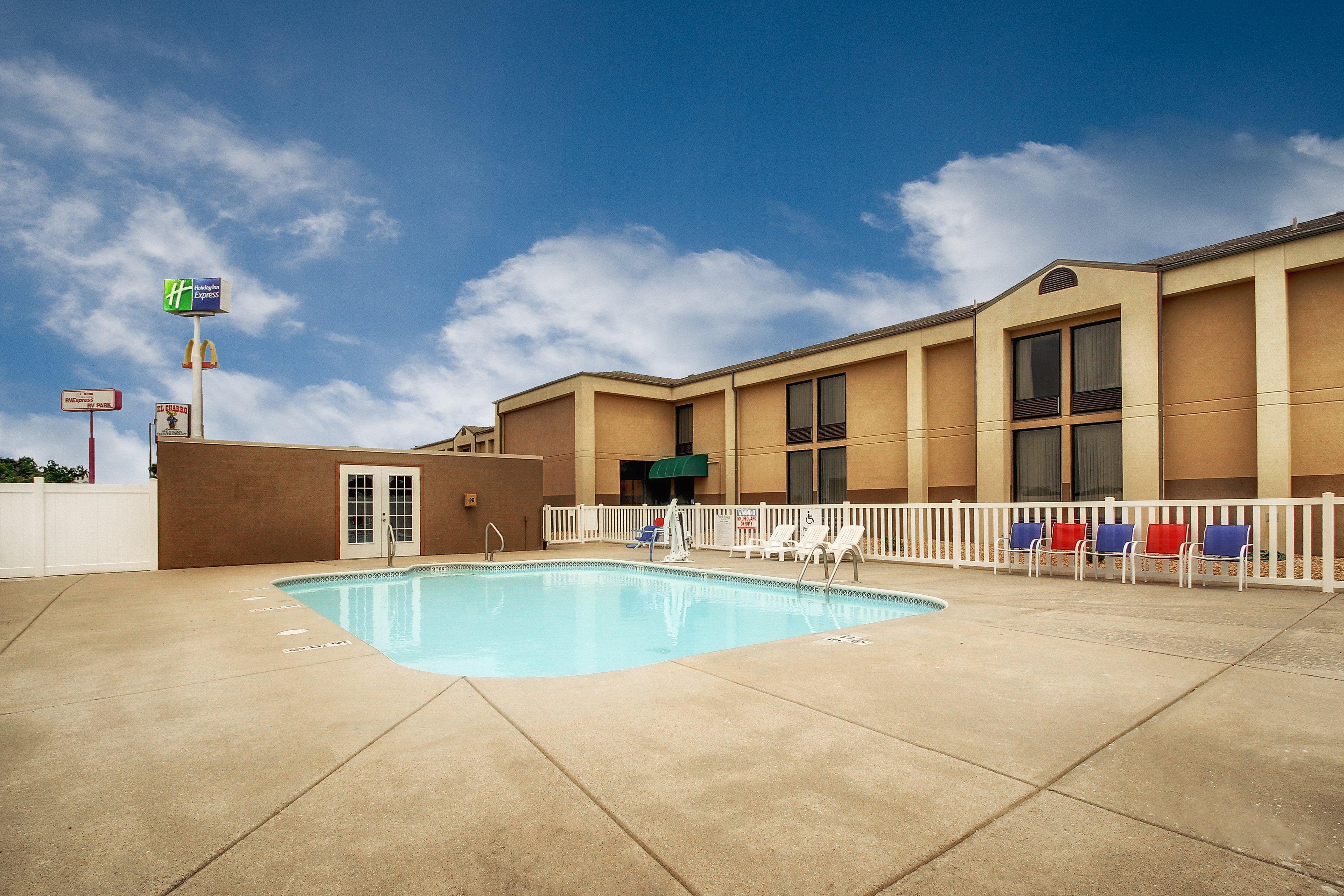 Holiday Inn Express Marshfield - Springfield Area By Ihg Εξωτερικό φωτογραφία