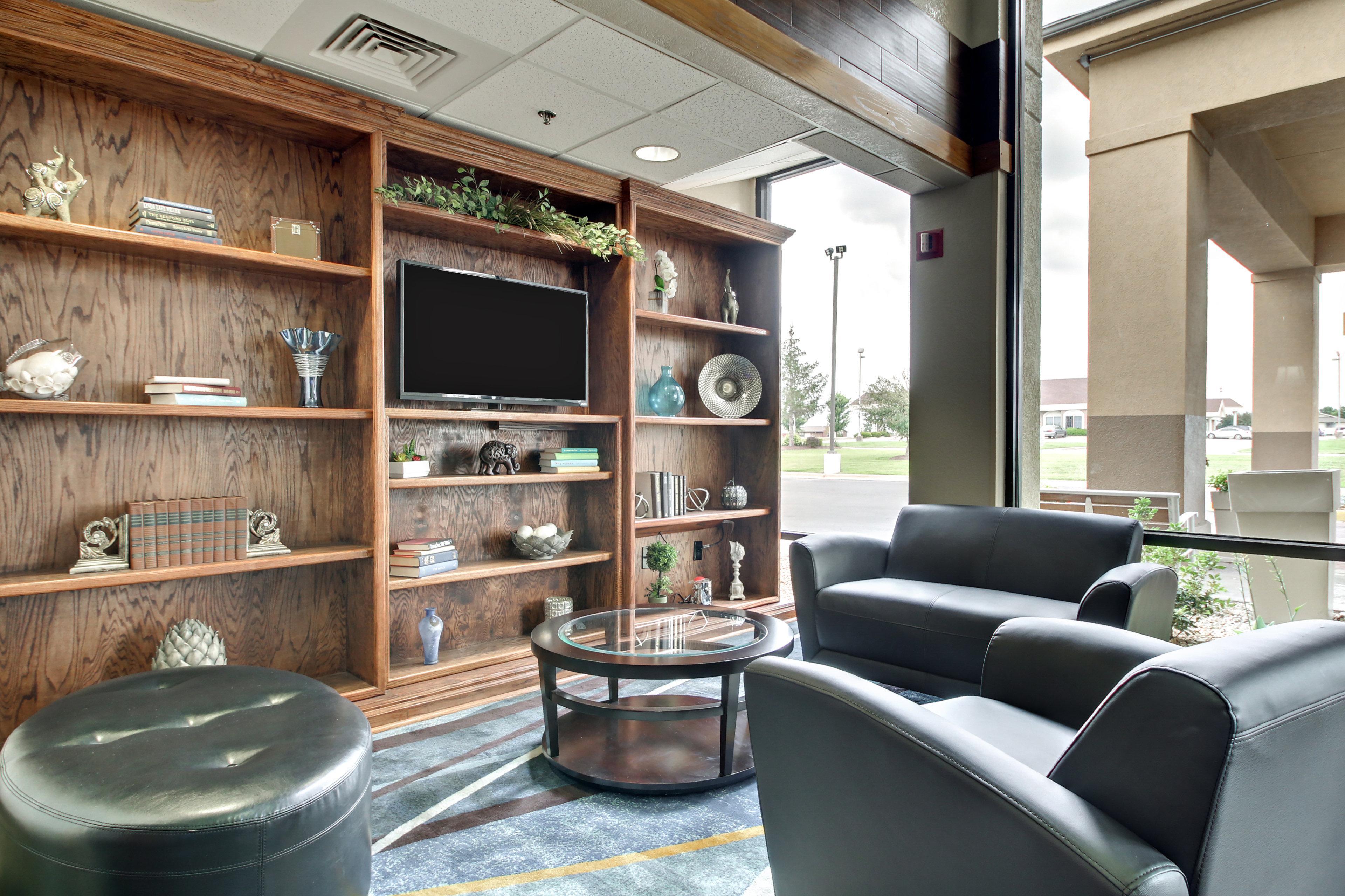 Holiday Inn Express Marshfield - Springfield Area By Ihg Εξωτερικό φωτογραφία