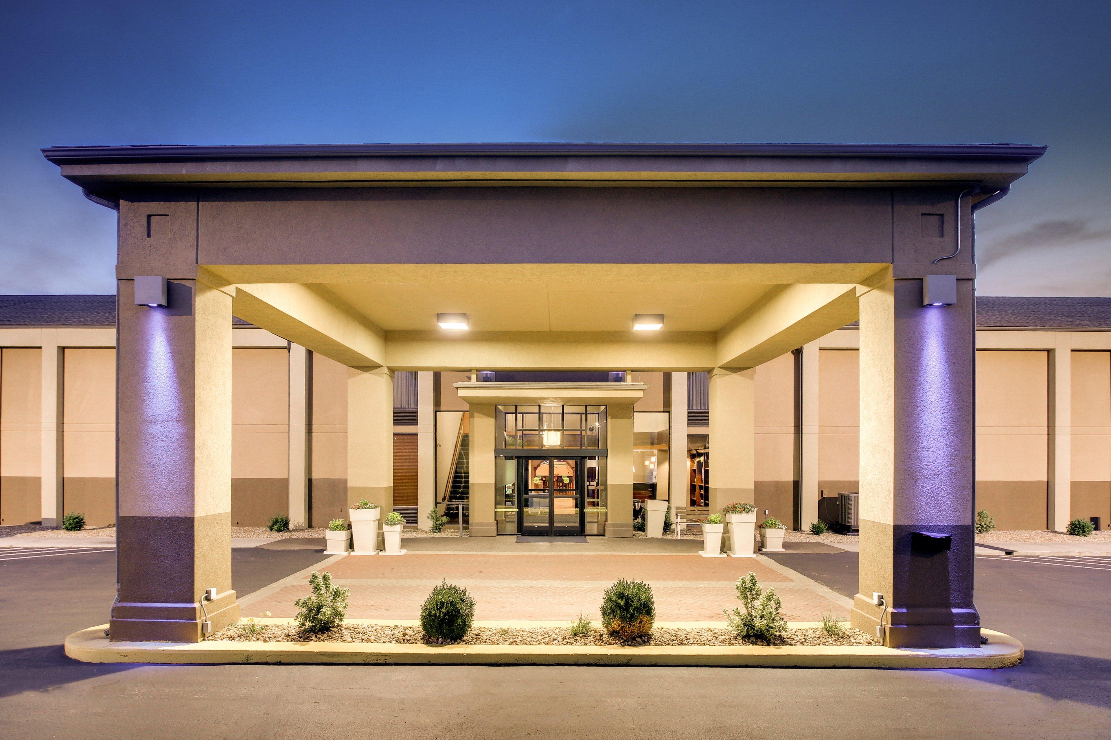 Holiday Inn Express Marshfield - Springfield Area By Ihg Εξωτερικό φωτογραφία