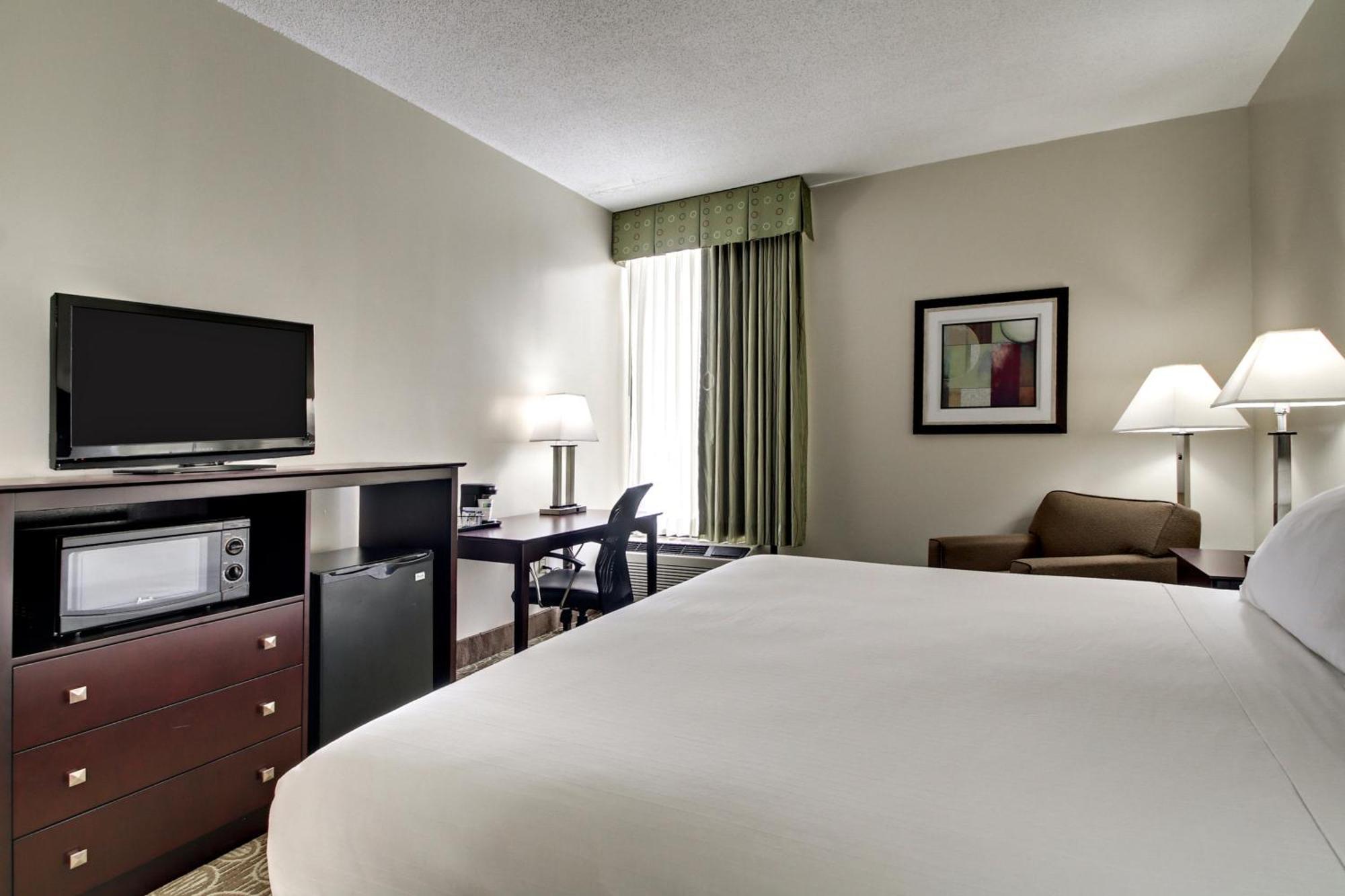 Holiday Inn Express Marshfield - Springfield Area By Ihg Εξωτερικό φωτογραφία